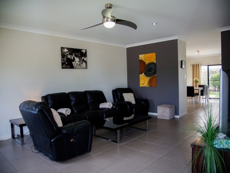 27 Leichhardt St, Bowen QLD 4805