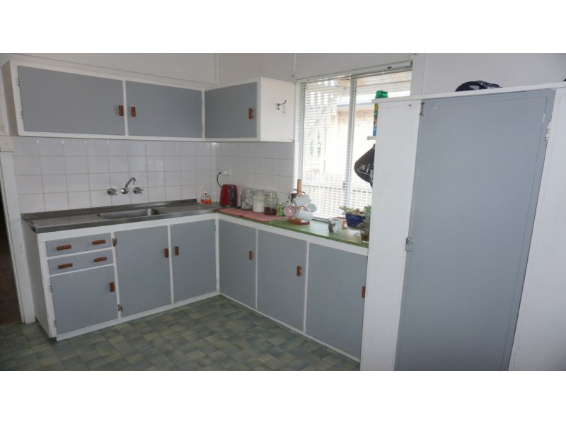 19 Murroona Street, Bowen QLD 4805