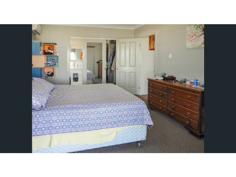 92 Drays Rd, Bowen QLD 4805