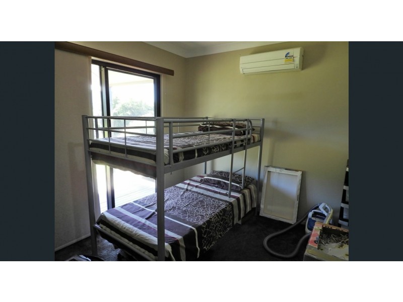 92 Drays Rd, Bowen QLD 4805