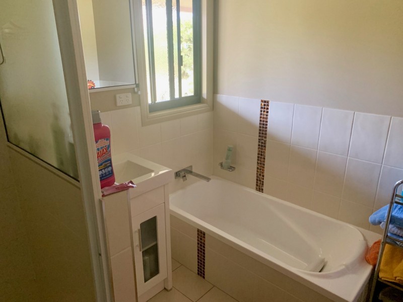 92 Drays Rd, Bowen QLD 4805