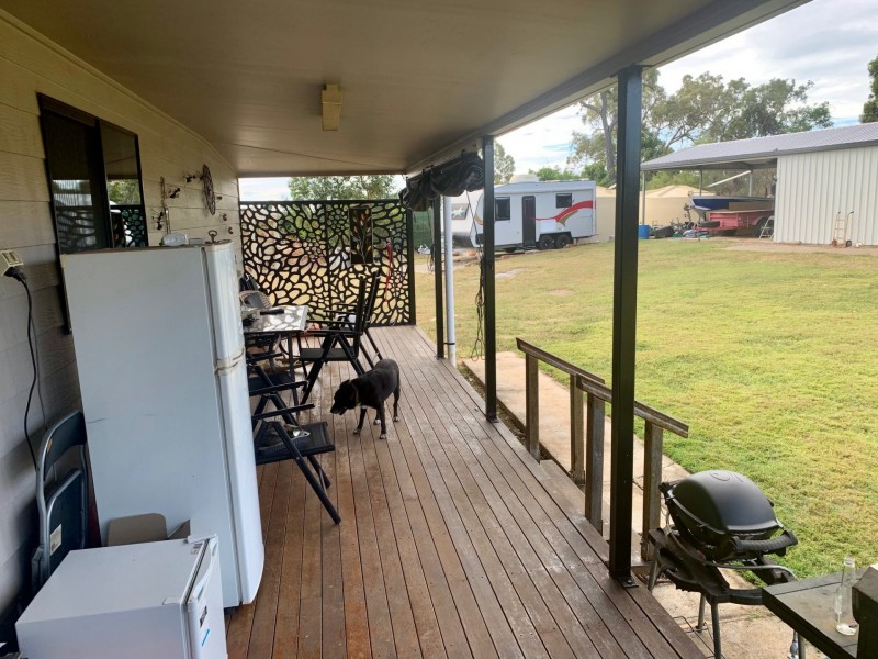 92 Drays Rd, Bowen QLD 4805