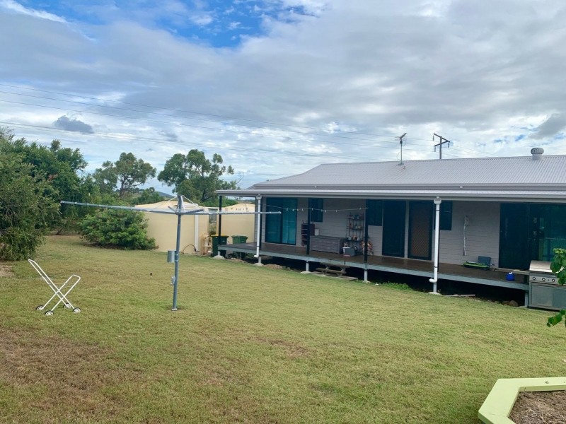 92 Drays Rd, Bowen QLD 4805