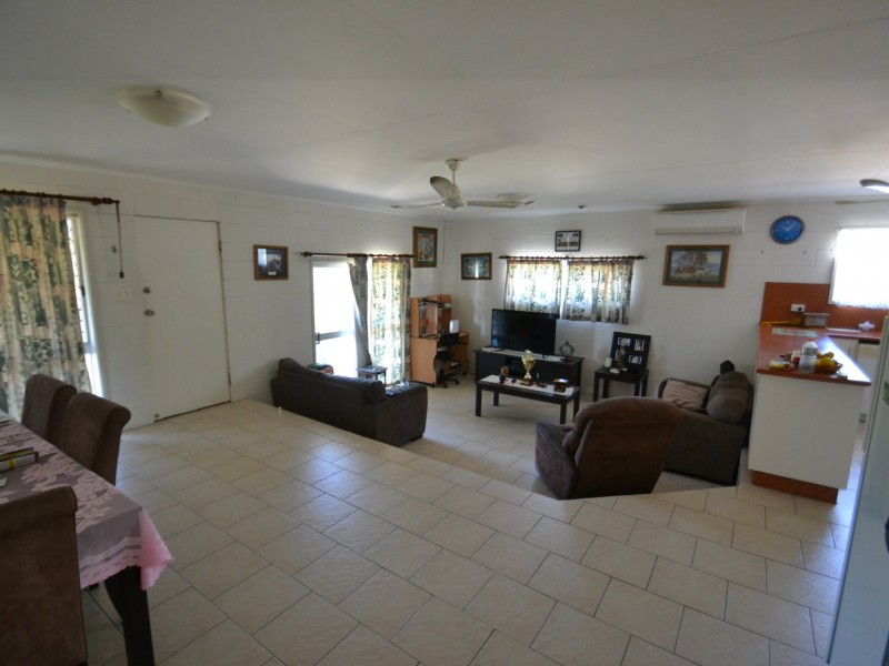 175 Strickland St, Bowen QLD 4805