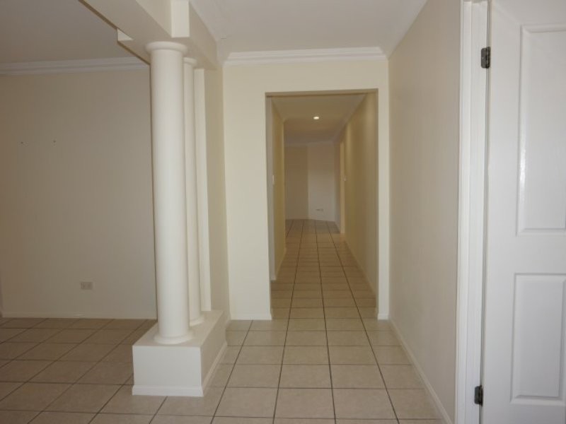 17 Marine Parade, Bowen QLD 4805