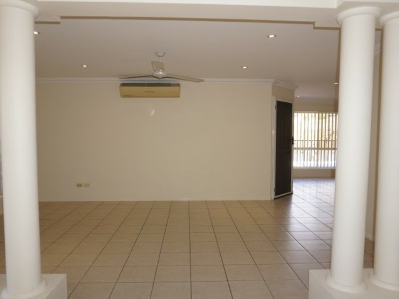 17 Marine Parade, Bowen QLD 4805