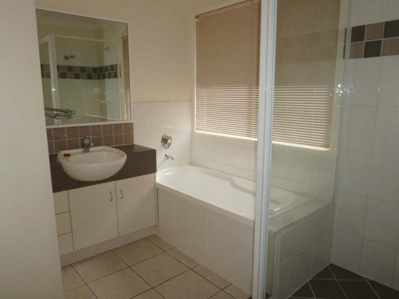 17 Marine Parade, Bowen QLD 4805