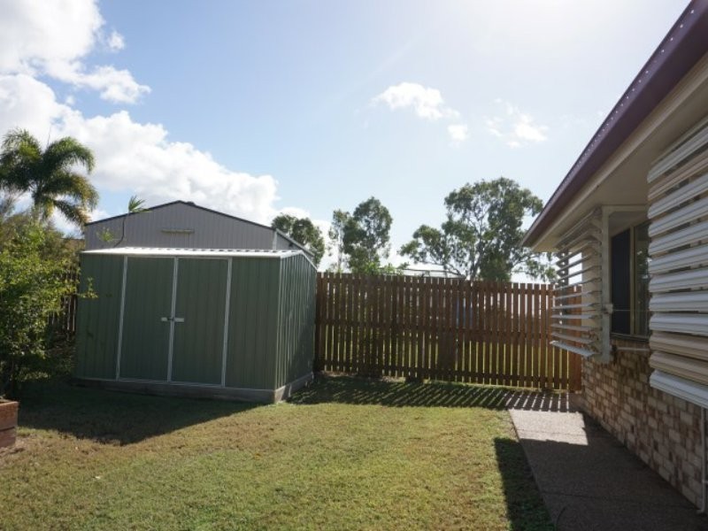 17 Marine Parade, Bowen QLD 4805