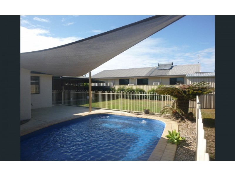 7 Peters Place, Bowen QLD 4805