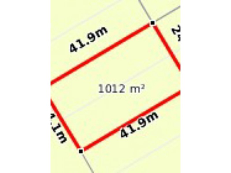 16 Creek st, Bowen QLD 4805