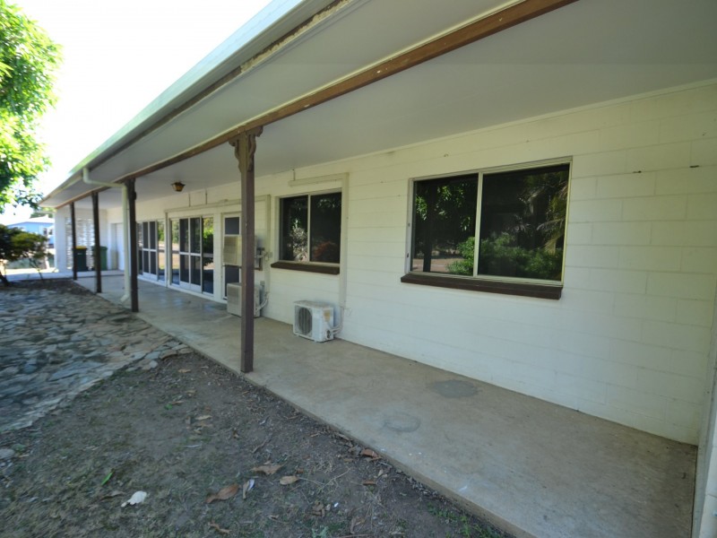 16 Creek st, Bowen QLD 4805
