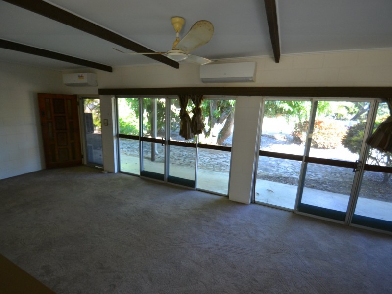 16 Creek st, Bowen QLD 4805