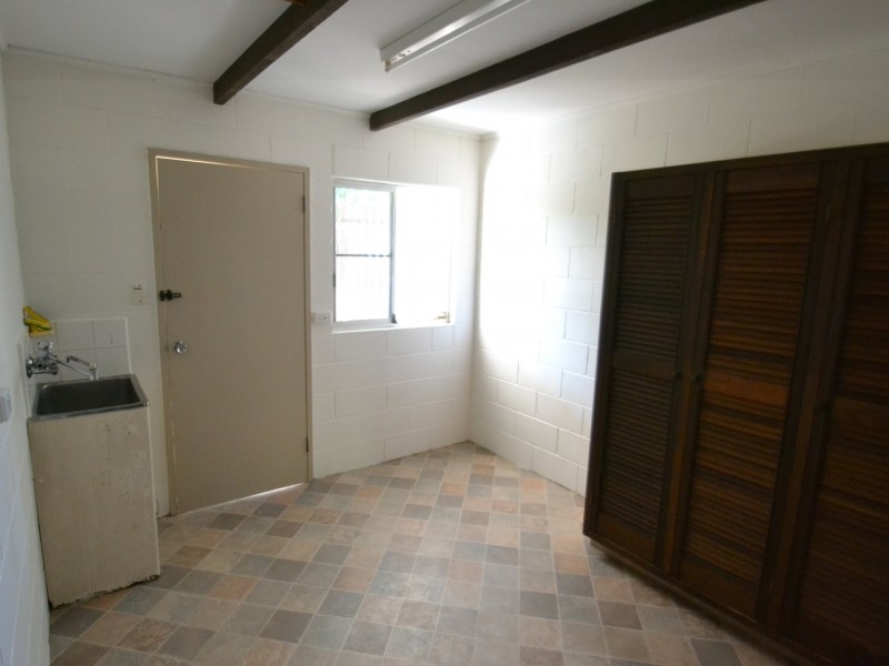 16 Creek st, Bowen QLD 4805