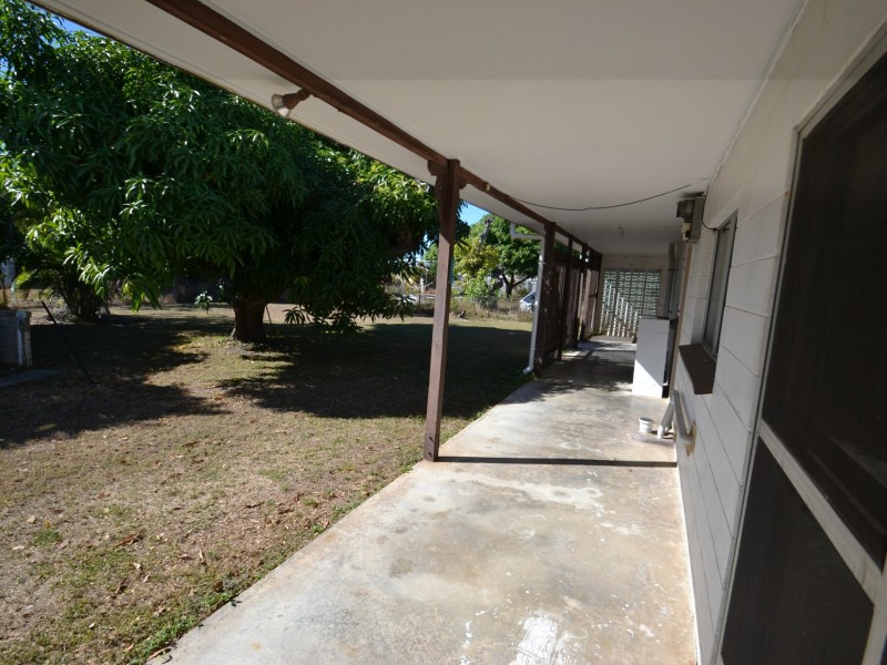 16 Creek st, Bowen QLD 4805
