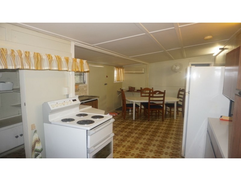 27 Kennedy Street, Bowen QLD 4805