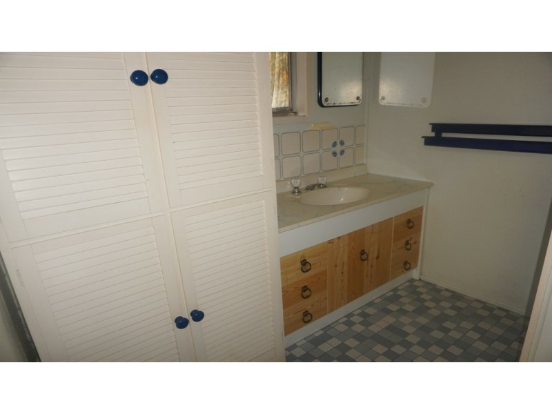 27 Kennedy Street, Bowen QLD 4805