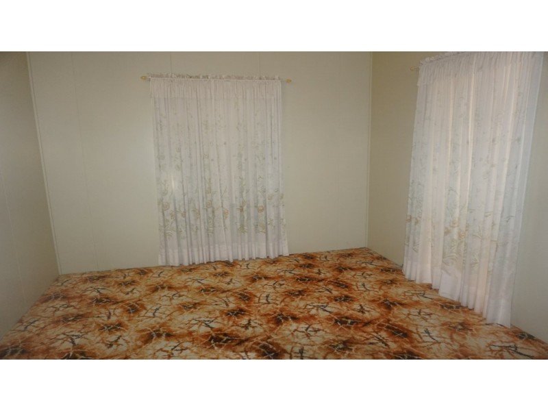 27 Kennedy Street, Bowen QLD 4805