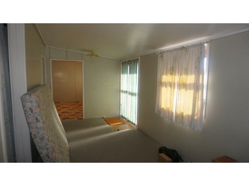 27 Kennedy Street, Bowen QLD 4805