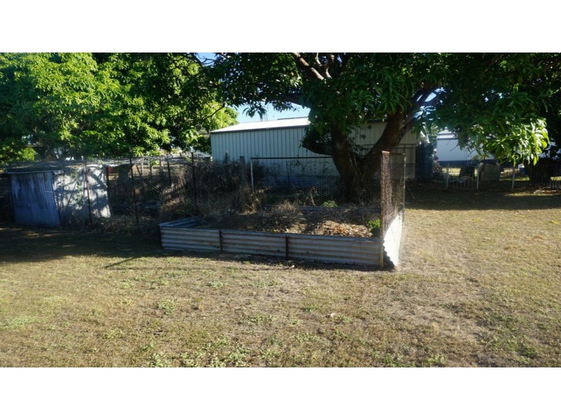 27 Kennedy Street, Bowen QLD 4805