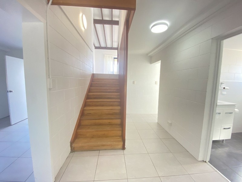 12 Wentworth Street, Bowen QLD 4805