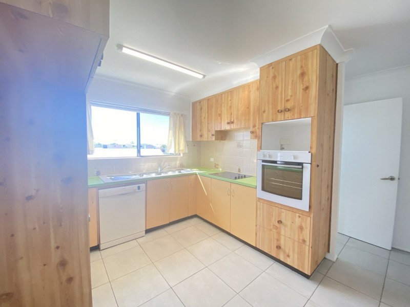 12 Wentworth Street, Bowen QLD 4805