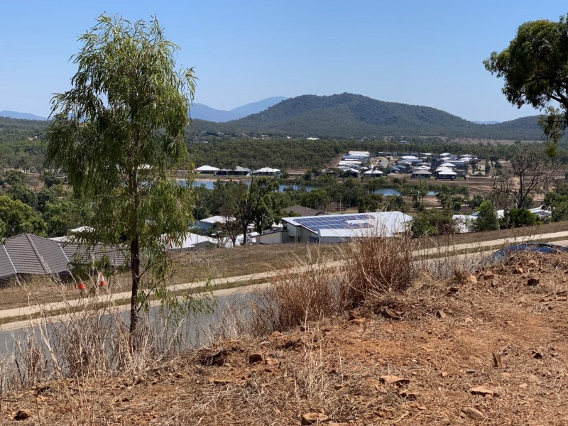 10 Harbour View Tce, Bowen QLD 4805