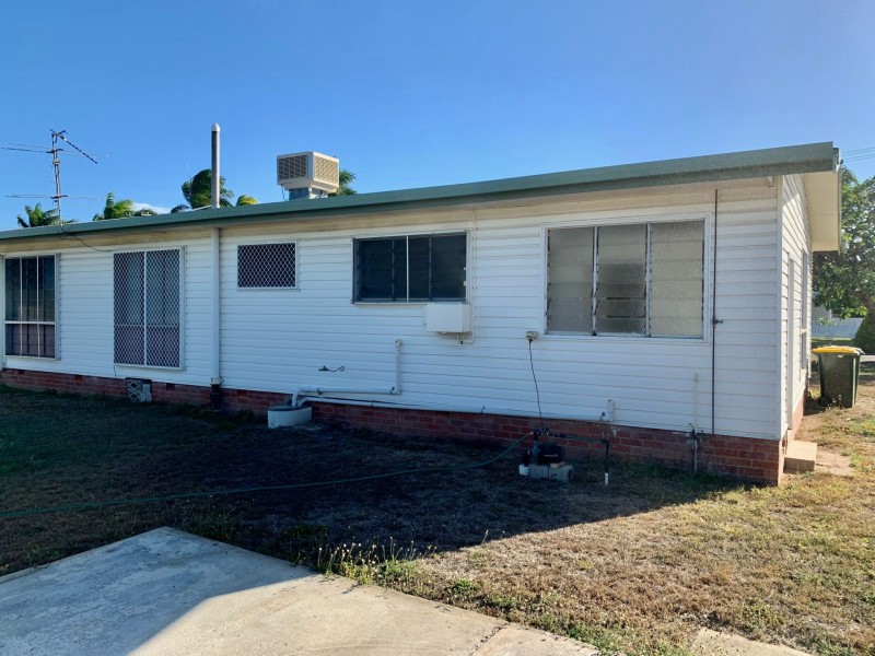 8 Marshall St, Bowen QLD 4805