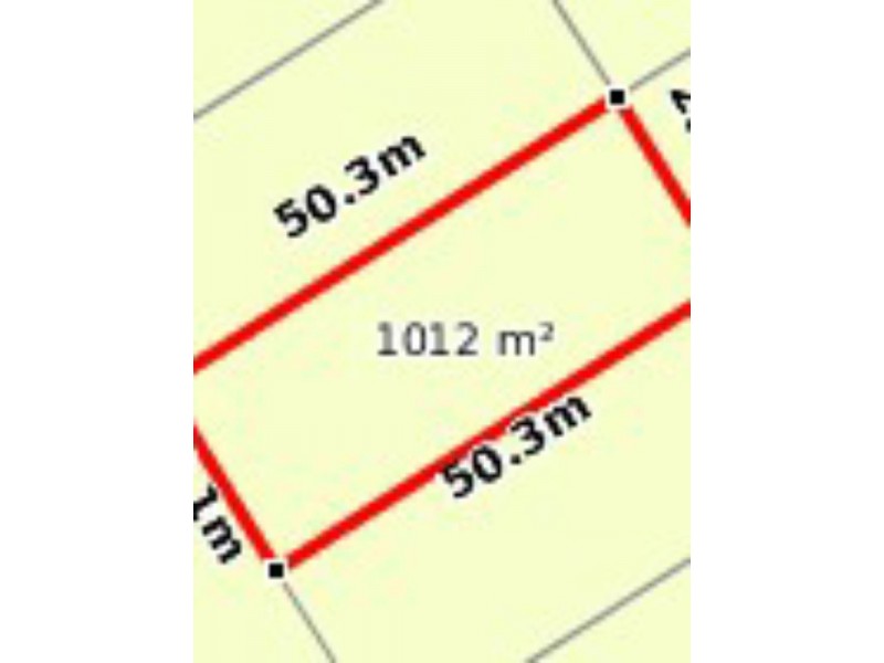 8 Marshall St, Bowen QLD 4805