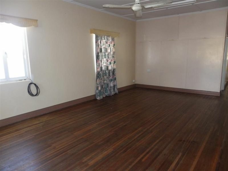 48 Powell St, Bowen QLD 4805