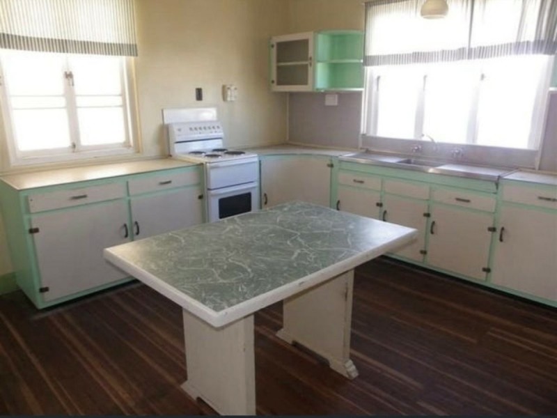 48 Powell St, Bowen QLD 4805