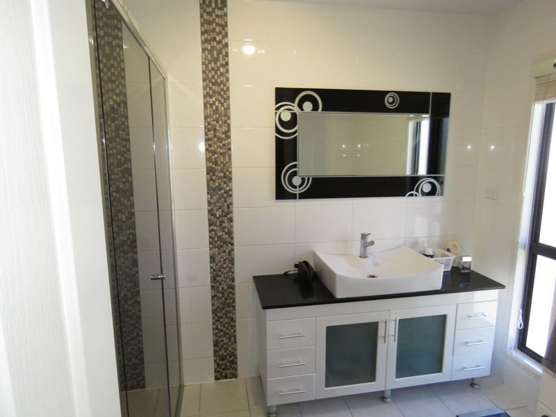 8 Fairway Drive, Bowen QLD 4805