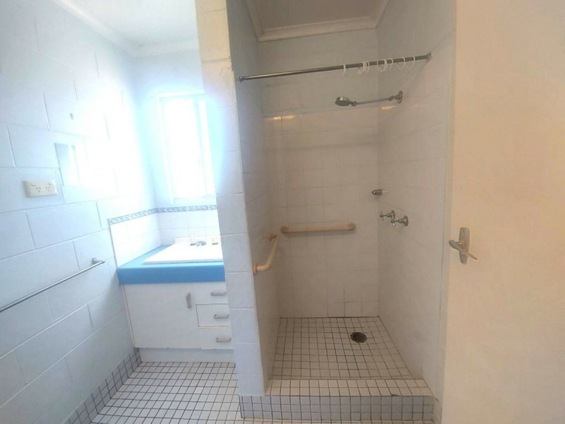 Unit 4/39 Gloucester Street, Bowen QLD 4805