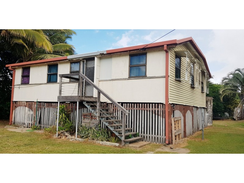 11 Leichhardt Street, Bowen QLD 4805