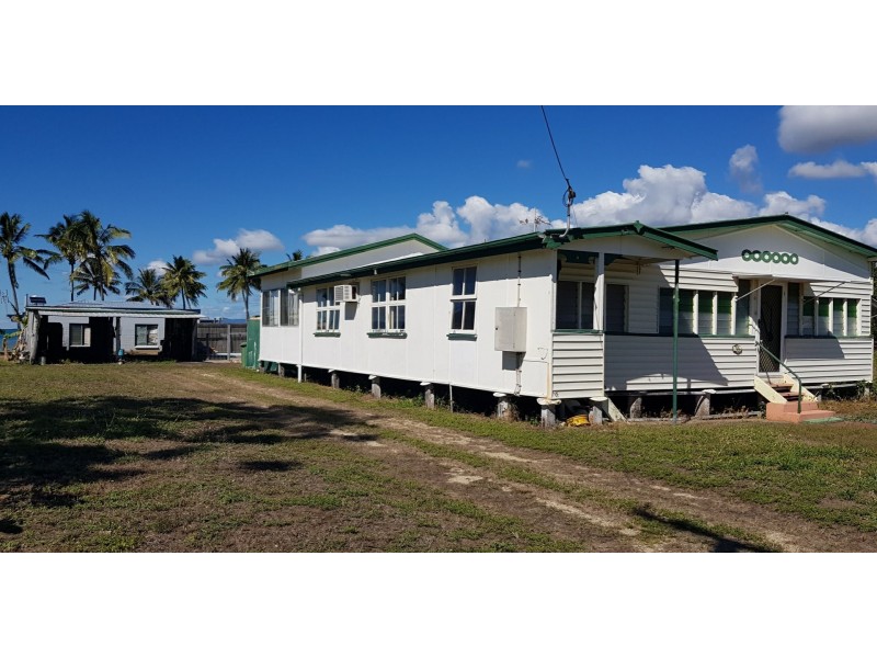 19 Thomas Street, Bowen QLD 4805