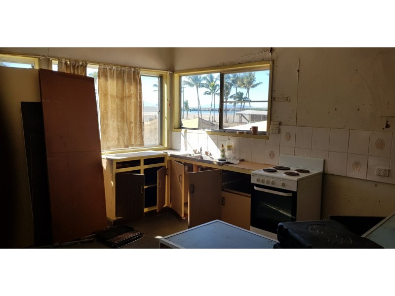 19 Thomas Street, Bowen QLD 4805