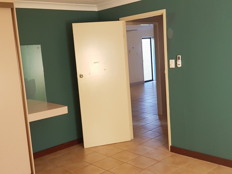 2/25 St Kilda Street, Bowen QLD 4805