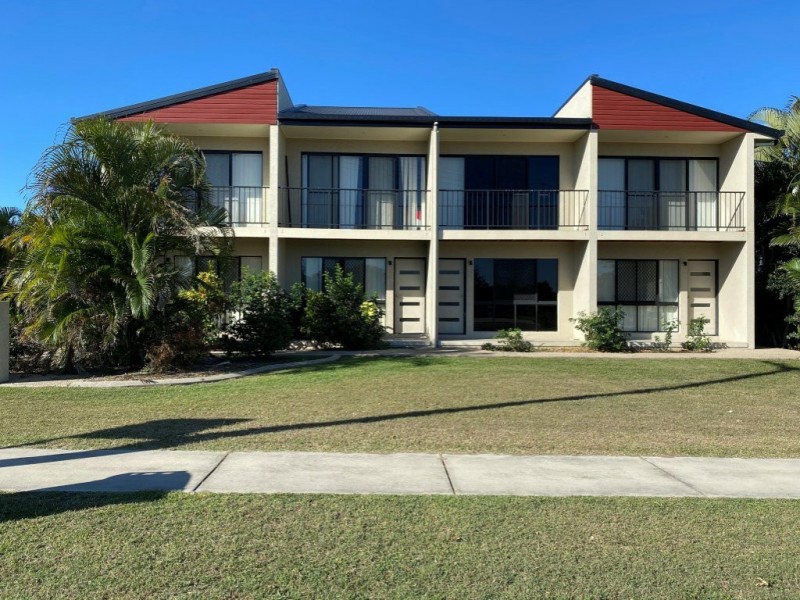 4/46 Gregory Street, Bowen QLD 4805