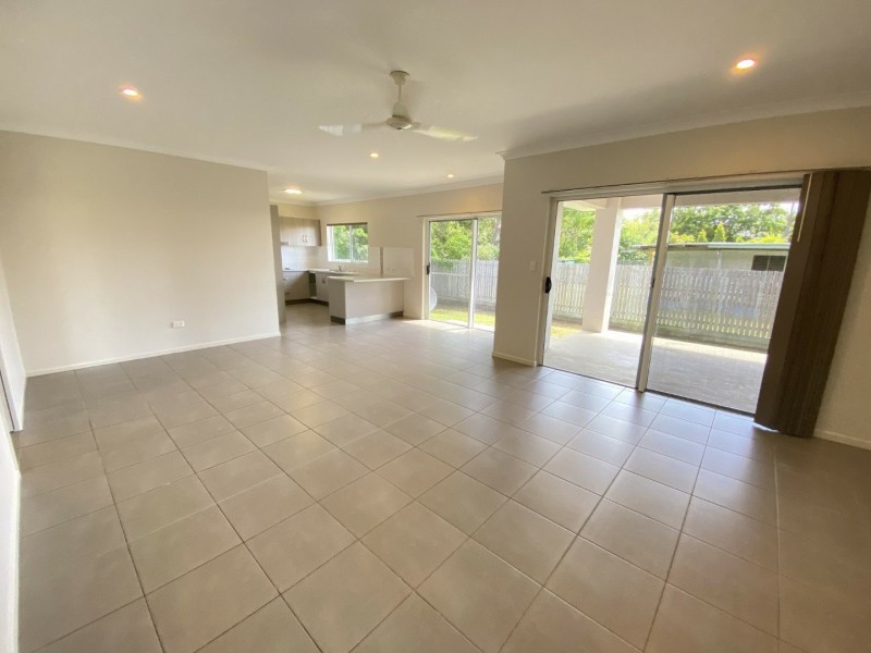 4 Eighth Close, Bowen QLD 4805