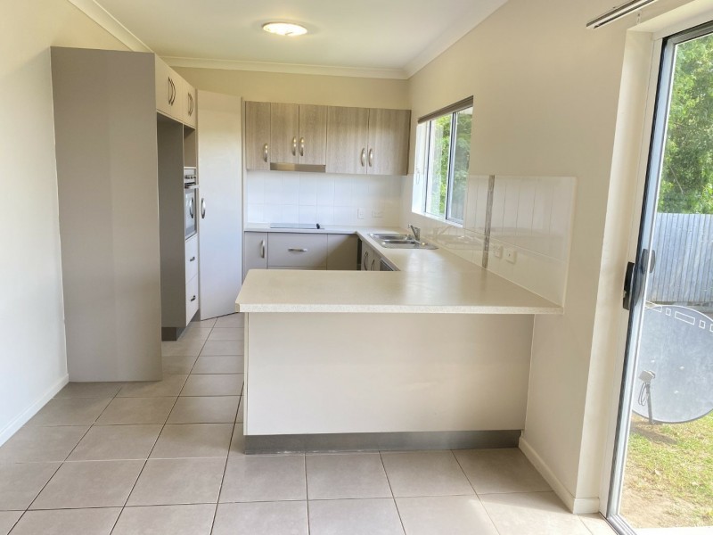 4 Eighth Close, Bowen QLD 4805