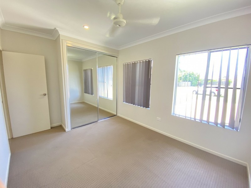 4 Eighth Close, Bowen QLD 4805