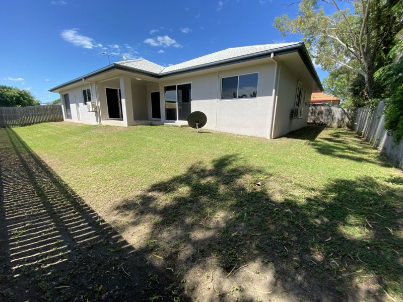 4 Eighth Close, Bowen QLD 4805
