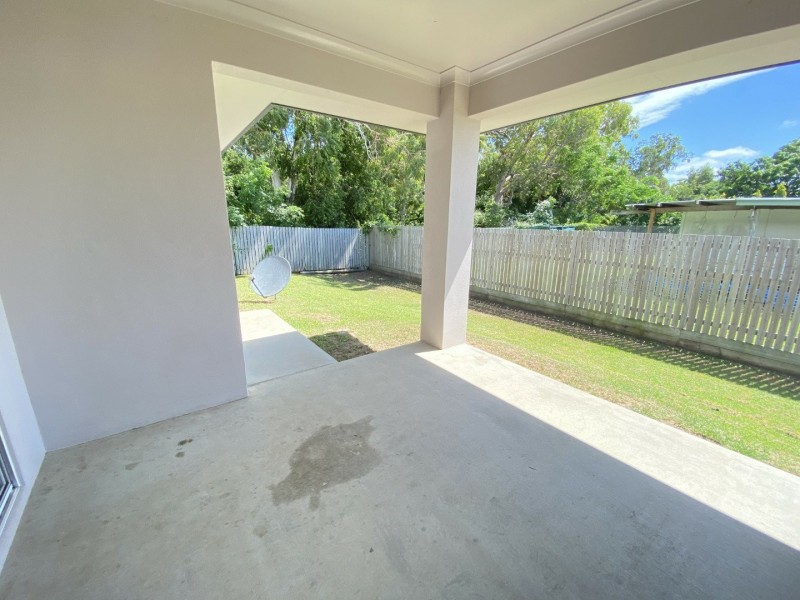 4 Eighth Close, Bowen QLD 4805