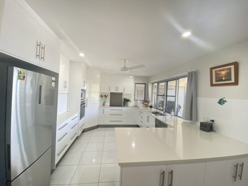 12 Grandview Terrace, Bowen QLD 4805