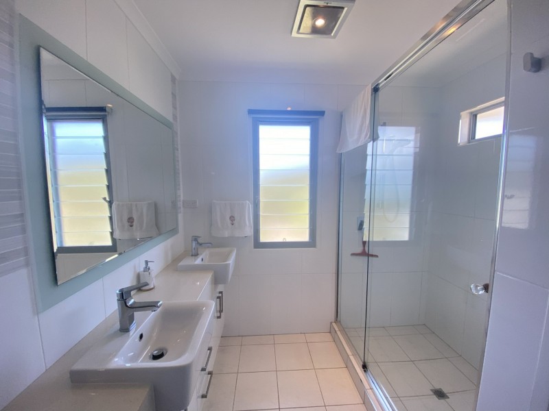 12 Grandview Terrace, Bowen QLD 4805