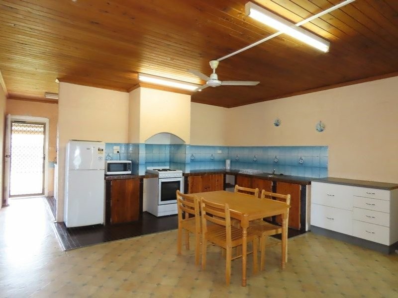 105 Hillview Road, Bowen QLD 4805