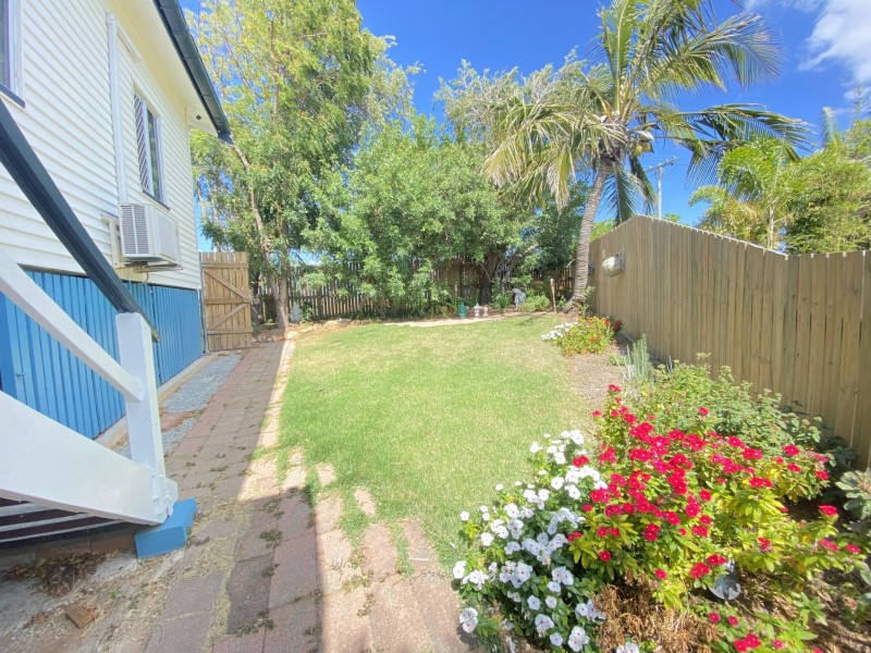 16 Hay Street, Bowen QLD 4805