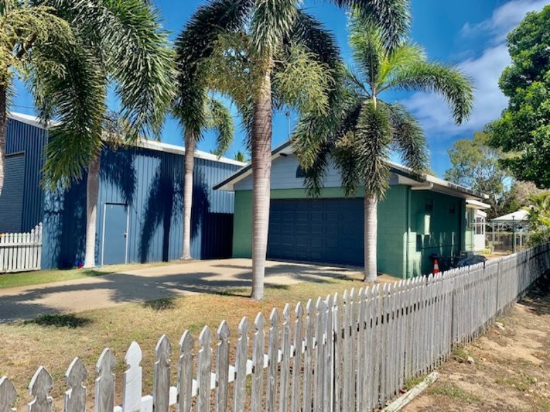 24 Horseshoe Bay Rd, Bowen QLD 4805