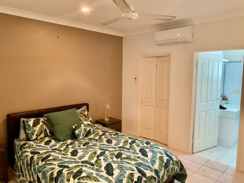 24 Horseshoe Bay Rd, Bowen QLD 4805