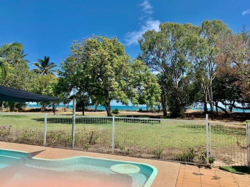 24 Horseshoe Bay Rd, Bowen QLD 4805