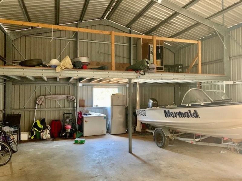 24 Horseshoe Bay Rd, Bowen QLD 4805